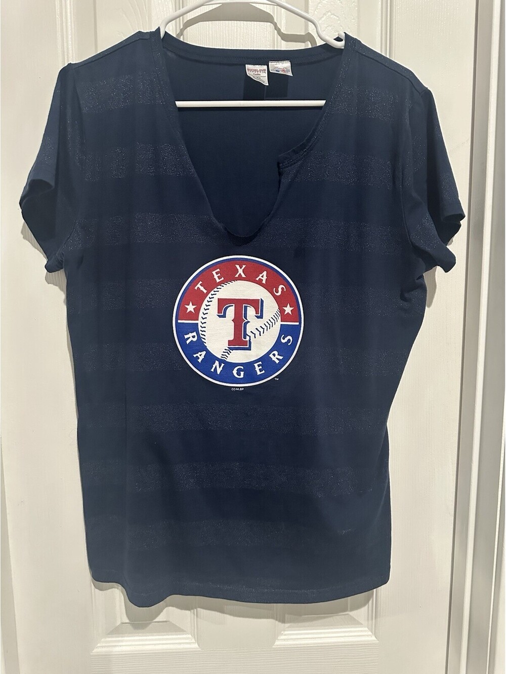Nike Texas Rangers Baseball Women's Small Blue V-Neck Athletic Cut T-Shirt